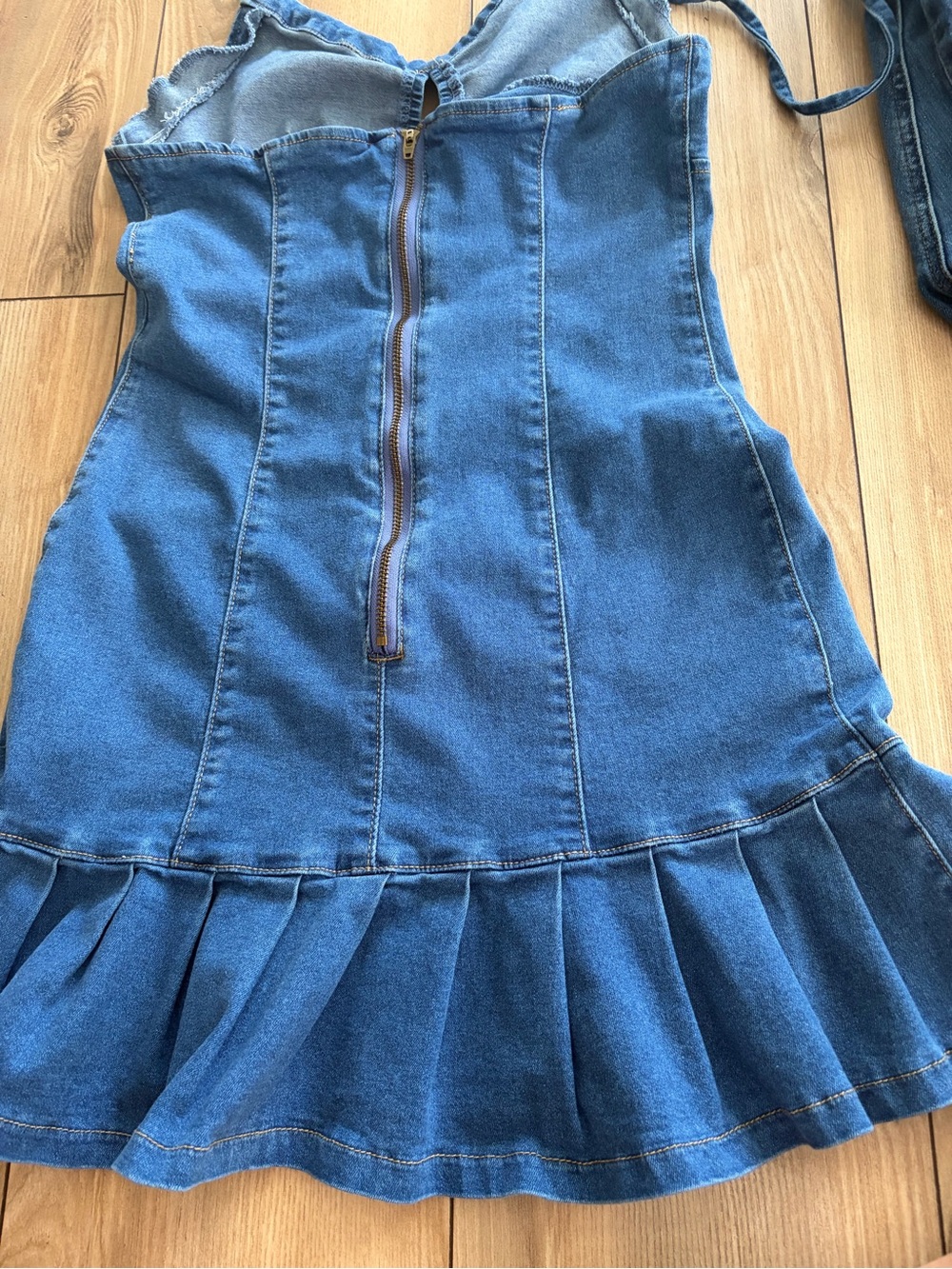 Denim Halter Flared pleated Mini Dress size M - Picture 8 of 8